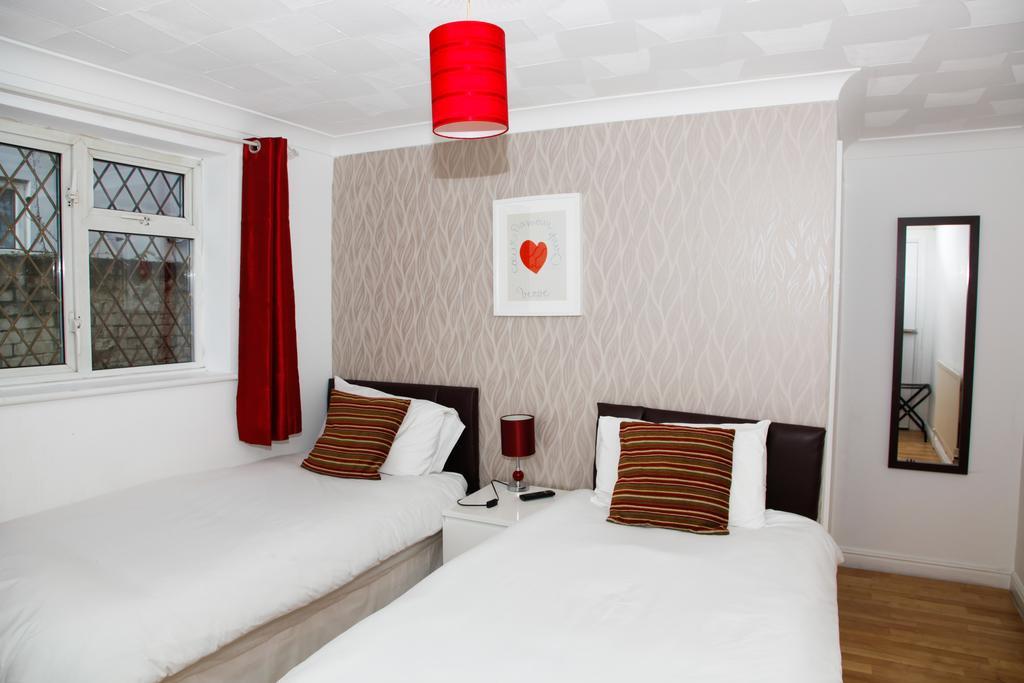 Polygon Villas Southampton Extérieur photo